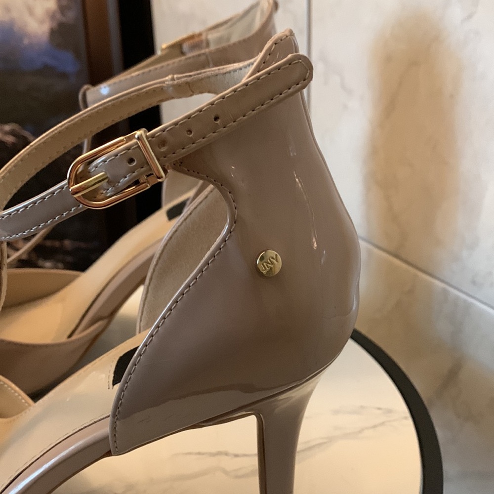 Jones New York Heels - Picture 5 of 16